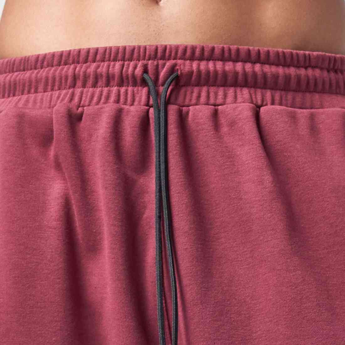 ESSENTIAL JOGGER PANT - BURGUNDY